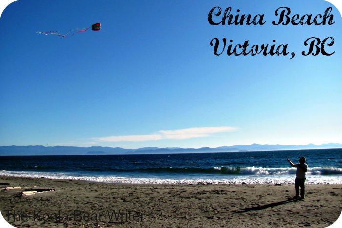 Flying kite at China Beach