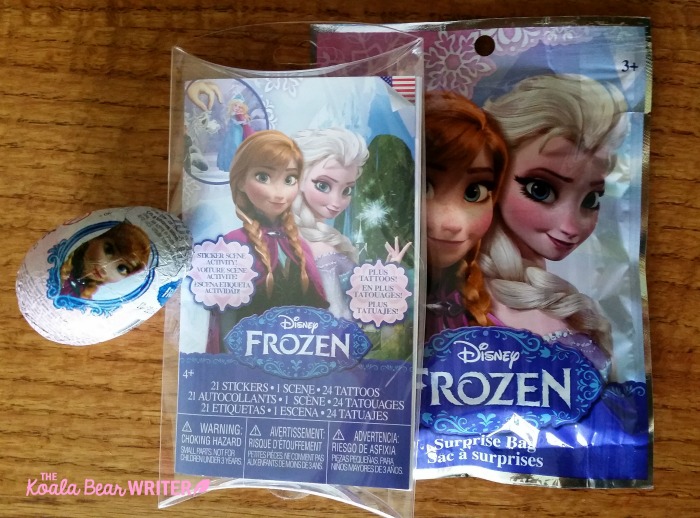 What went into our Frozen goody bags.