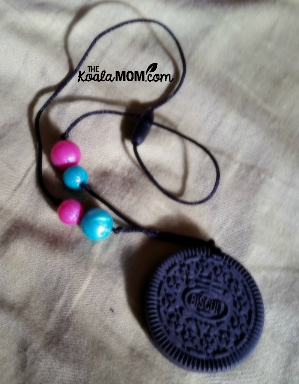 oreo chew necklace