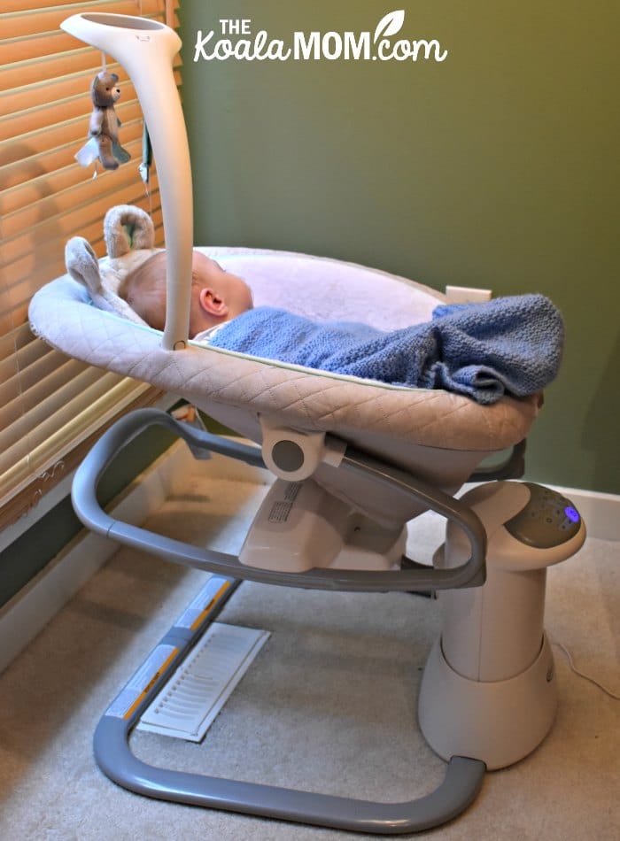 The Graco Everyway Soother moves like mama to get baby to sleep