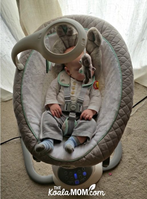 The Graco Everyway Soother moves like mama to get baby to sleep!