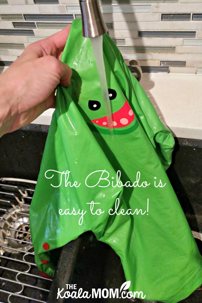 The Bibado baby bib is easy to wash!