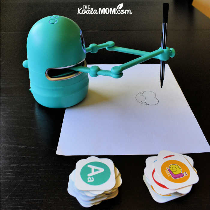 Quincy the Robot Artist Educational Toy Review - Ottawa Mommy Club