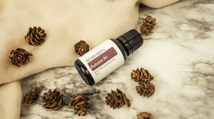 Autumn Air essential oil blend from Simply Earth.