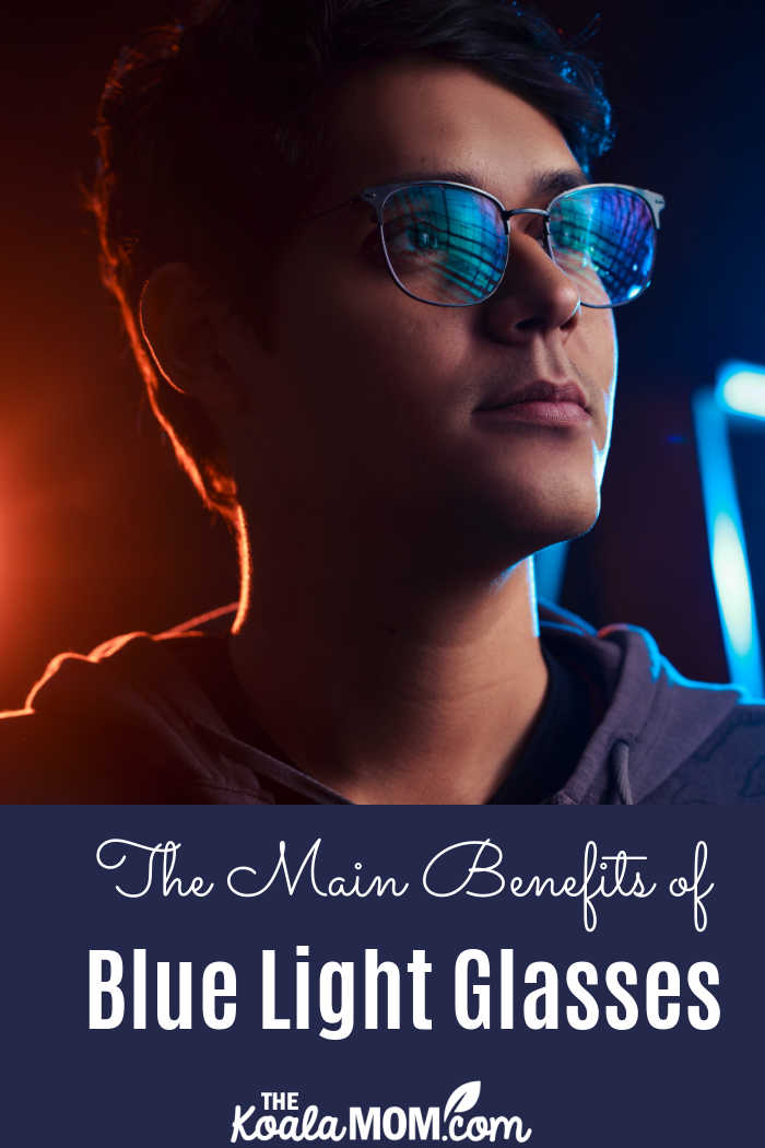 The Main Benefits of Blue Light Glasses. Photo by Fábio Lucas on Unsplash.